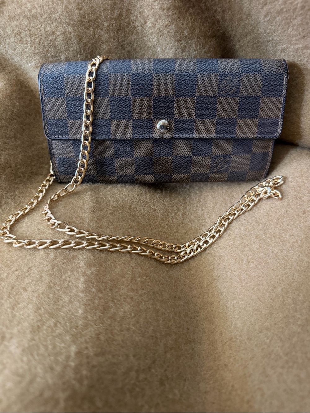 Louis Vuitton Damier Ebene Wallet w/Gold-tone Chain* to use as WOC or Crossbody